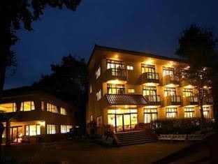 โรงแรมน้ำพุร้อนฮู่ซาน โรงแรมน้ำพุร้อนฮู่ซาน
