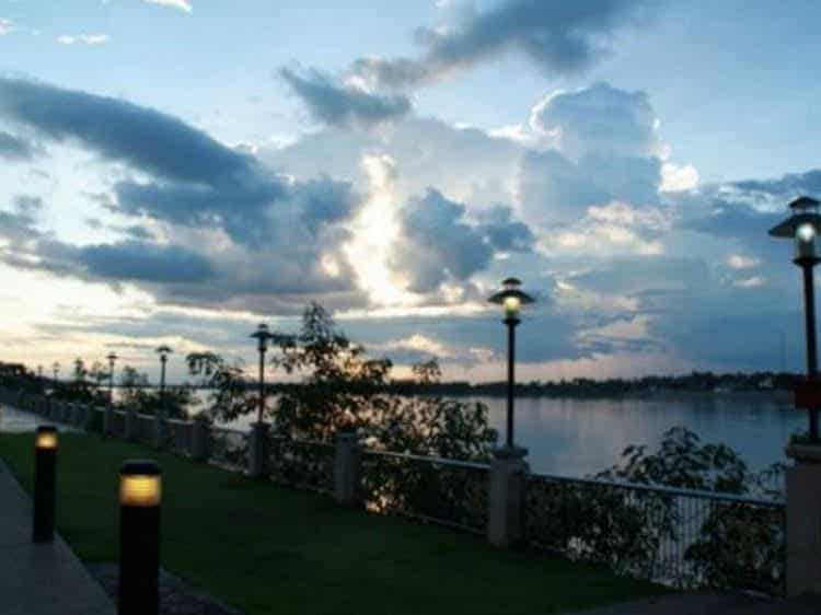 บ้านแม่ ริมน้ำ บ้านแม่ ริมน้ำ