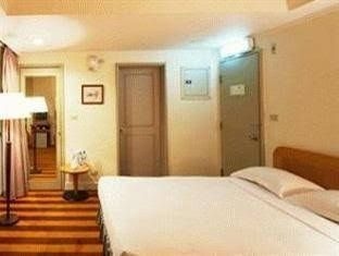 Pacific Hotel - Sunlight1