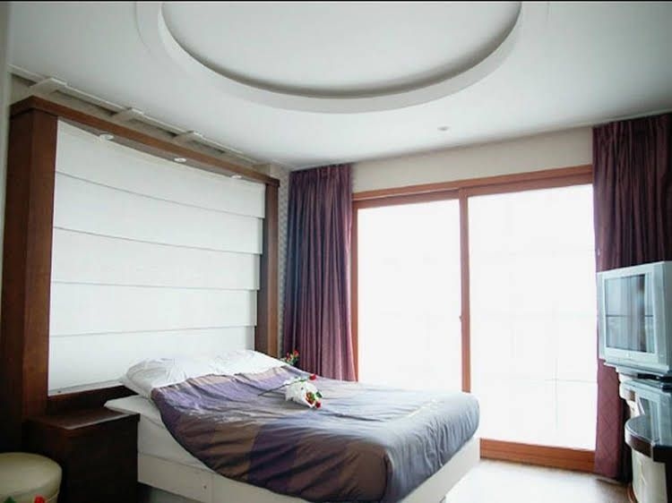 Mountain & Ocean Hotel3