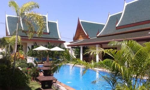 Deluxe Suite with Spa Bath