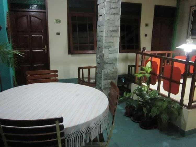 Por Aqui Stay & Dine Por Aqui Stay & Dine