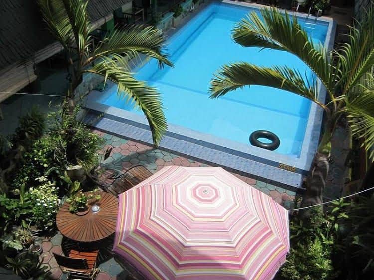 Por Aqui Stay & Dine Por Aqui Stay & Dine