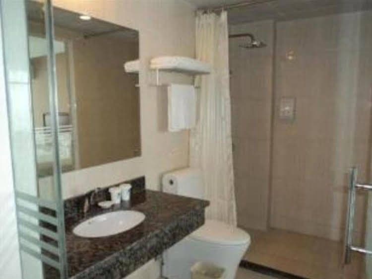 GreenTree Inn Jiangdu Longcheng Road Express Hotel GreenTree Inn Jiangdu Longcheng Road Express Hotel