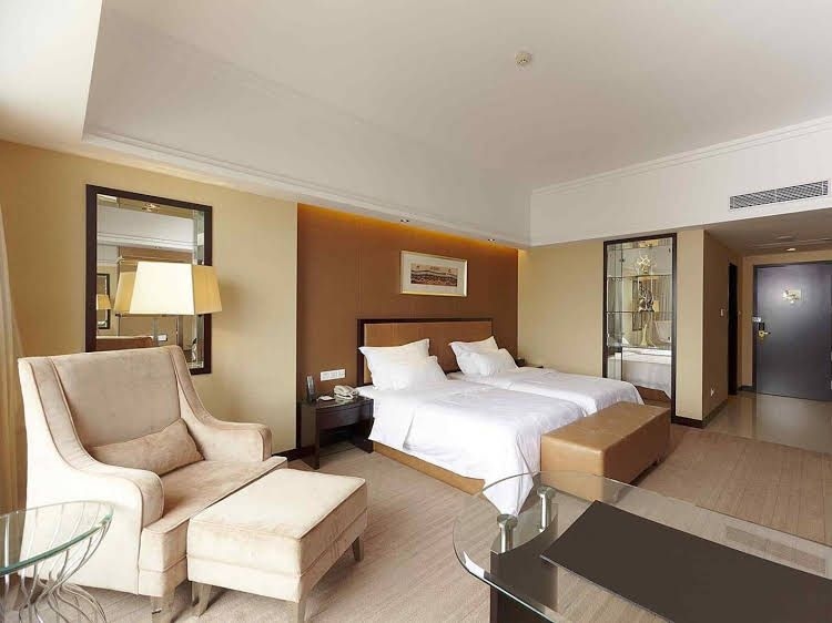 Victory International Hotel0