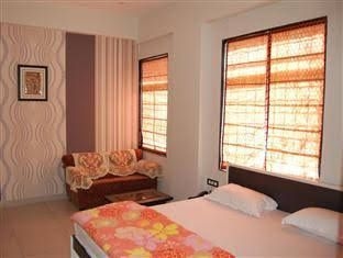 Hotel Everest International3