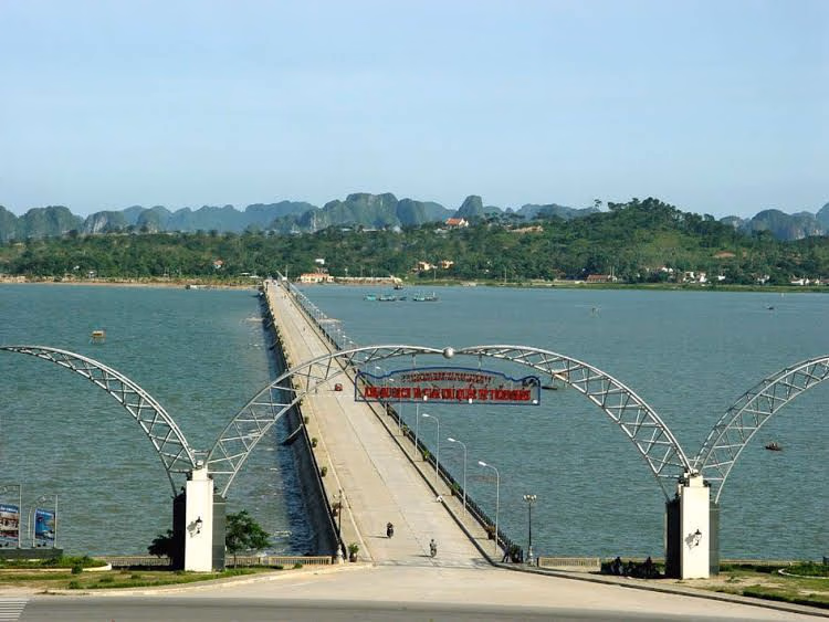 Hoa Binh Ha Long Hotel1