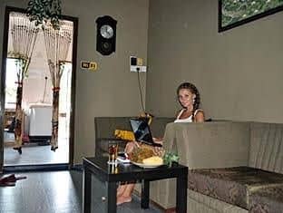 Oriental Riverside Residence Guest House Oriental Riverside Residence Guest House