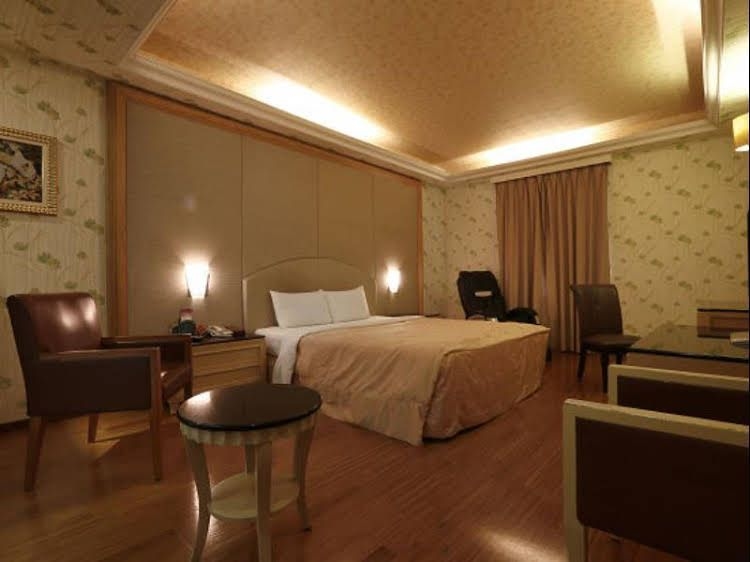 Hua Xiang Motel-Garden2