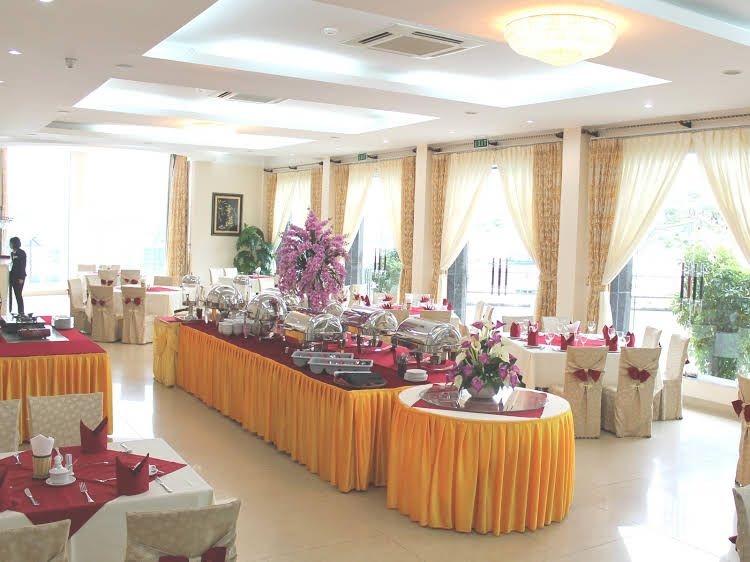 Hung Long Harbour Hotel0