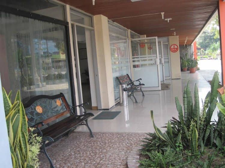 Dymens Hotel International2