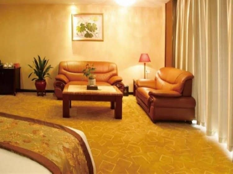 Huangqi Peninsula Hotel1