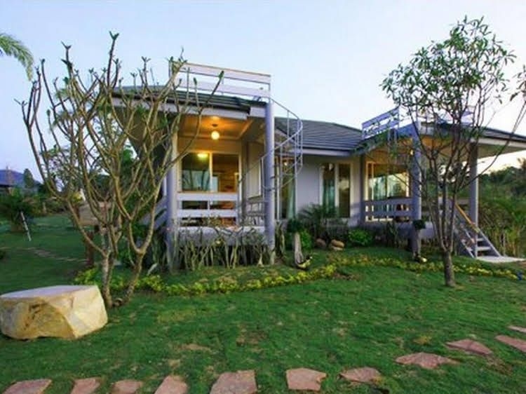ลำภาชี เลคฮิลล์ (Lumphachi Lakehill)0