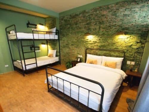 Quadruple Room with Private Bathroom