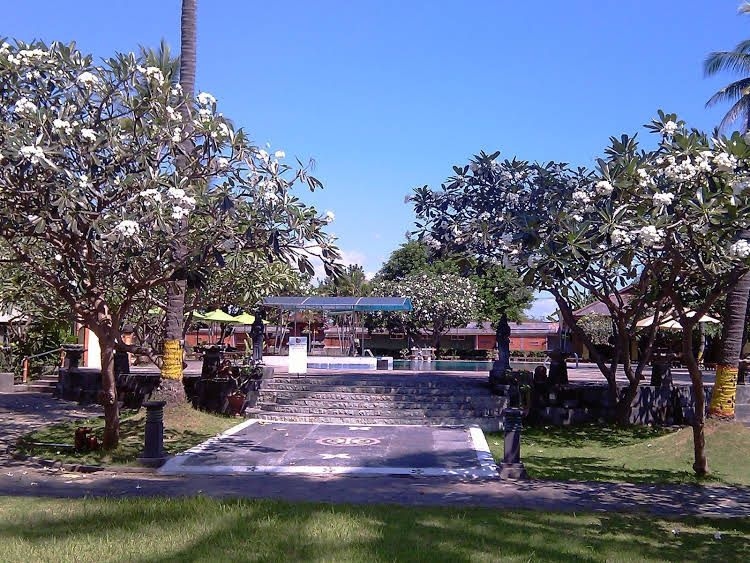 Celuk Agung Hotel and Restaurant4