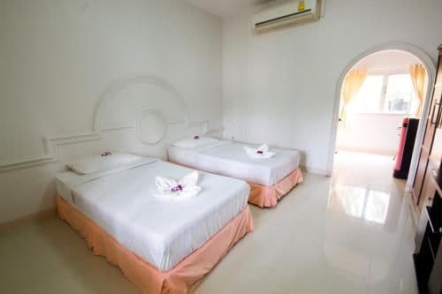 Standard Twin Room