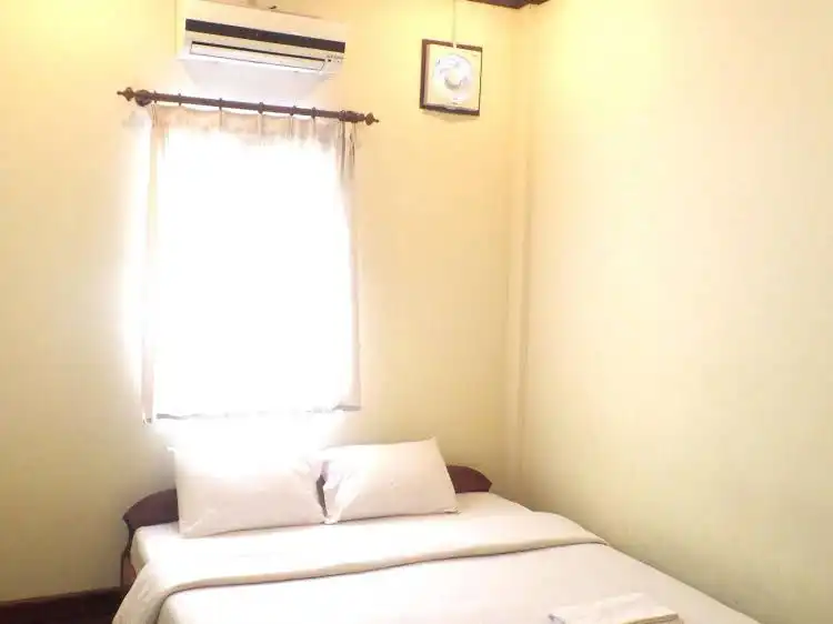 Inthasak Guesthouse Inthasak Guesthouse