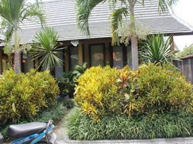 Brekele Berawa Beach House0