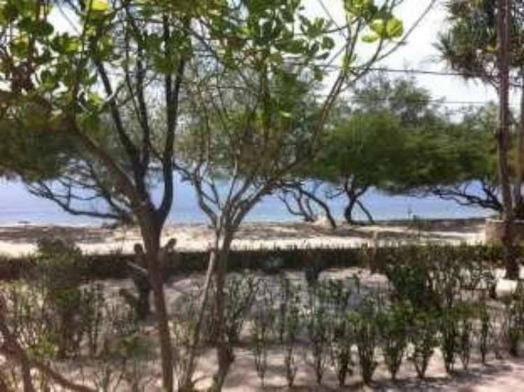 Birumeno Beach Bungalow2