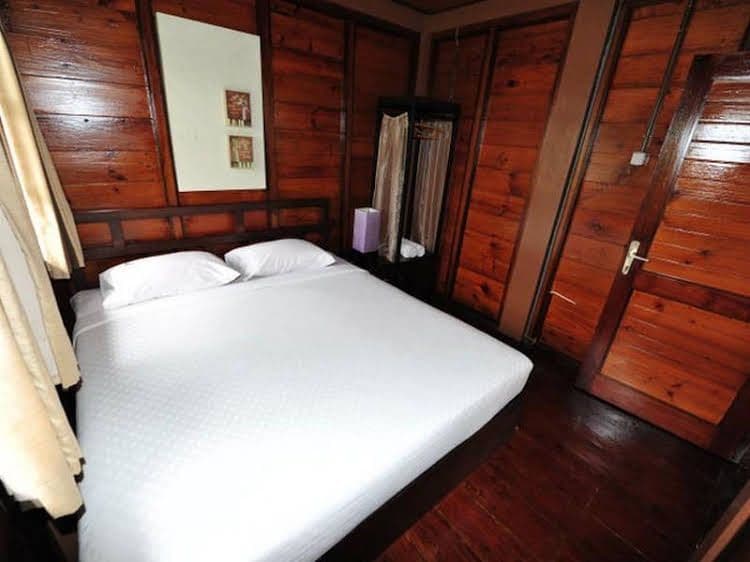 Pondok Alamanda Hotel Pondok Alamanda Hotel