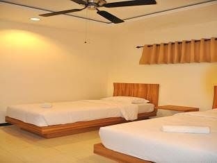 Sumber Hotel0