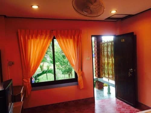 Bungalow with Fan