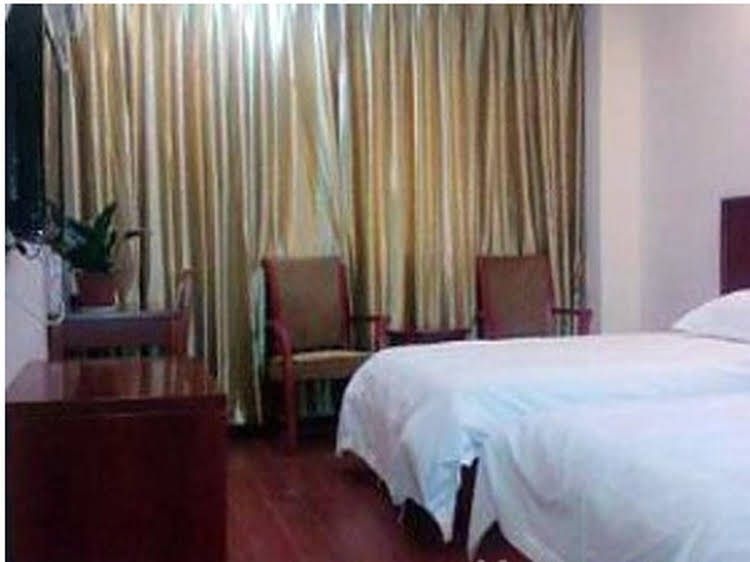 Green Tree Inn Wuxi Qingyang Road Hotel1