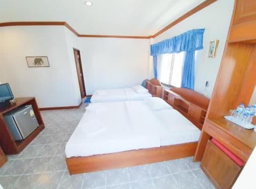 Triple Room