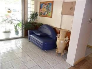 Carlo's Hometel Bed and Breakfast0