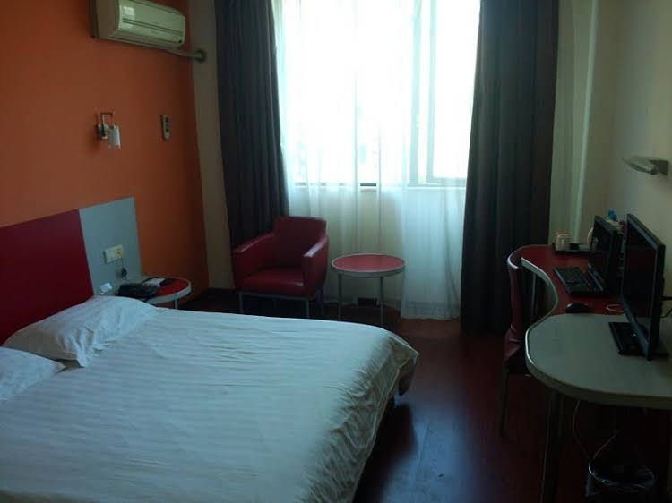 Motel 168 Shanghai Xinzhuang Subway Station South Square Branch2