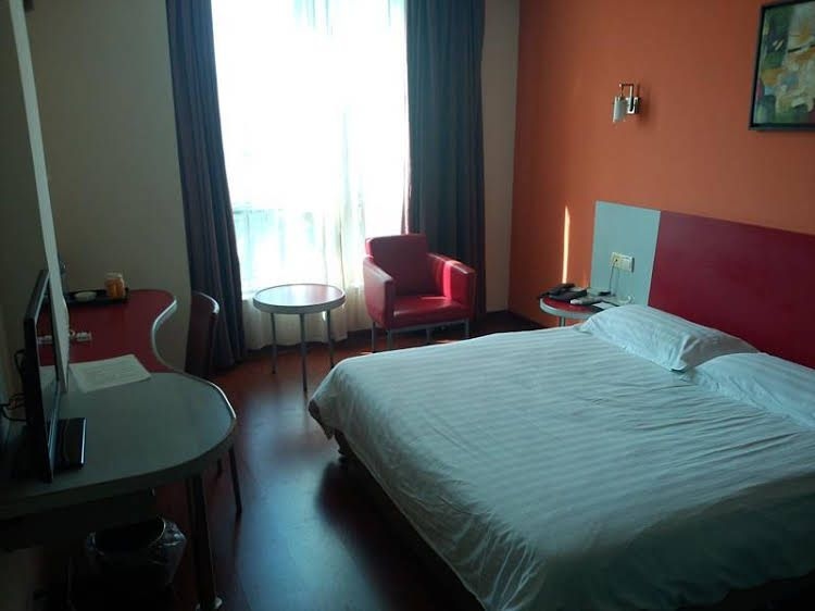 Motel 168 Shanghai Xinzhuang Subway Station South Square Branch1