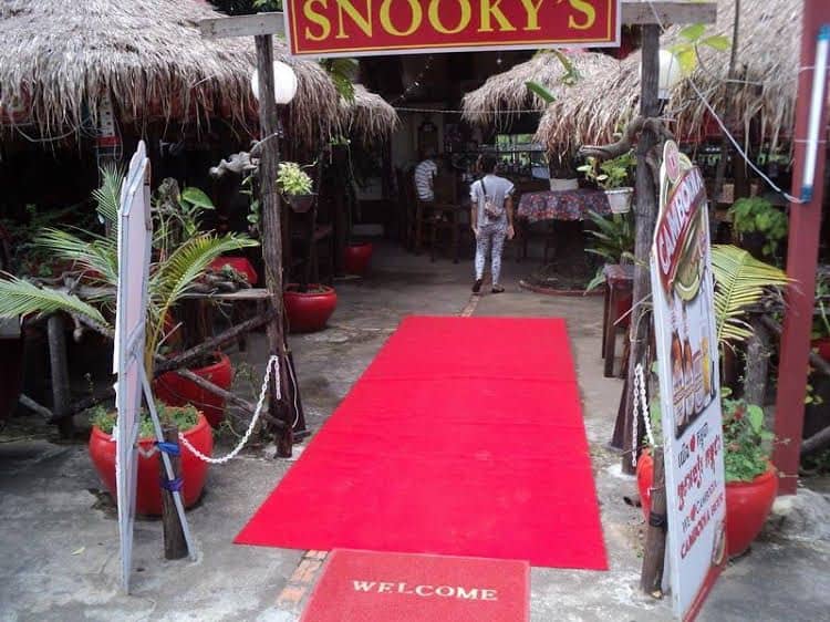 Snooky's Guest House Garden Bar and Restaurant Snooky's Guest House Garden Bar and Restaurant