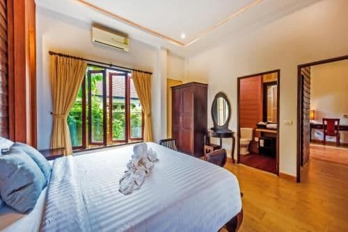 Suite - Pool Access