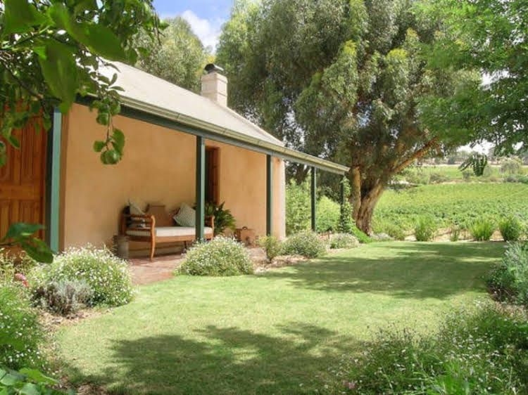 Seppeltsfield Vineyard Cottage3