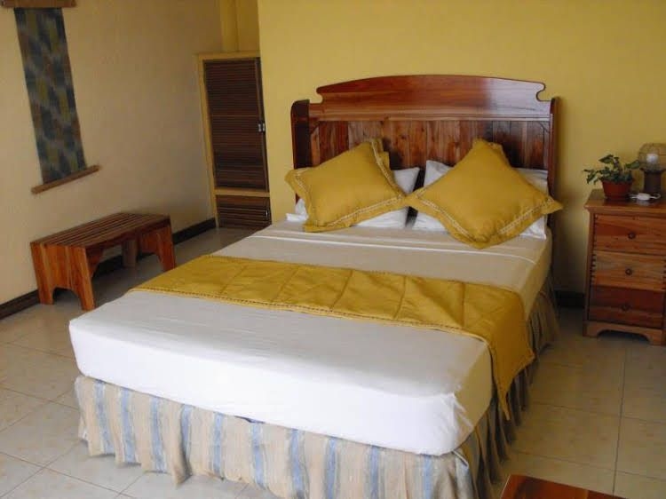 Camiguin Island Golden Sunset Beach Club3