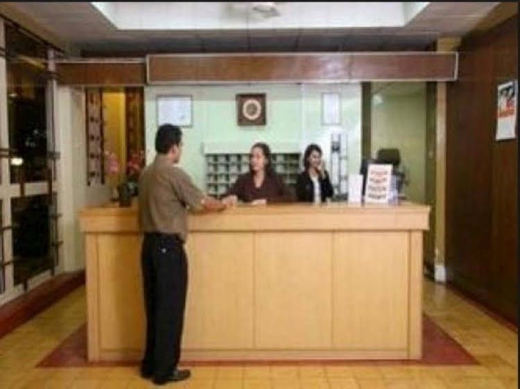 โรงแรมฮางตัวห์ (Hotel Hangtuah)3