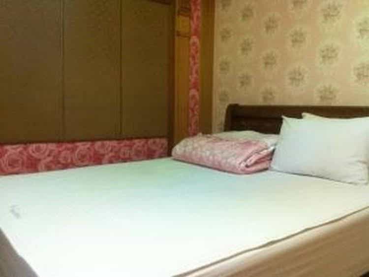 Sharp Motel Sharp Motel