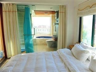 Blue Life Just 18 Hotel Blue Life Just 18 Hotel