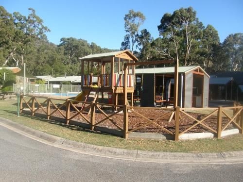 Halls Gap Log Cabins3