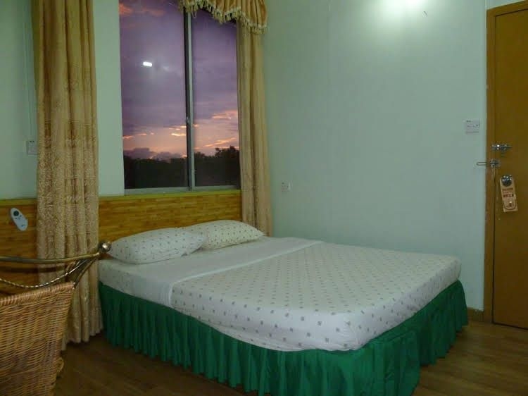 Hung Hung Inn1