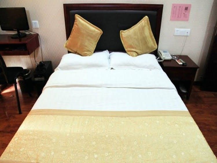 Wuhan Best Hotel3