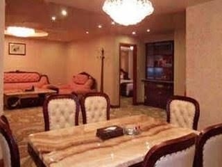 Jade Rainbow International Hotel1