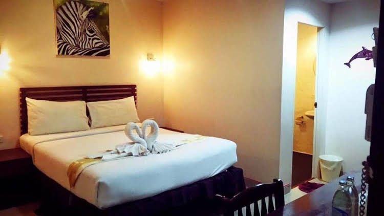 Marine Inn & Wanna House1