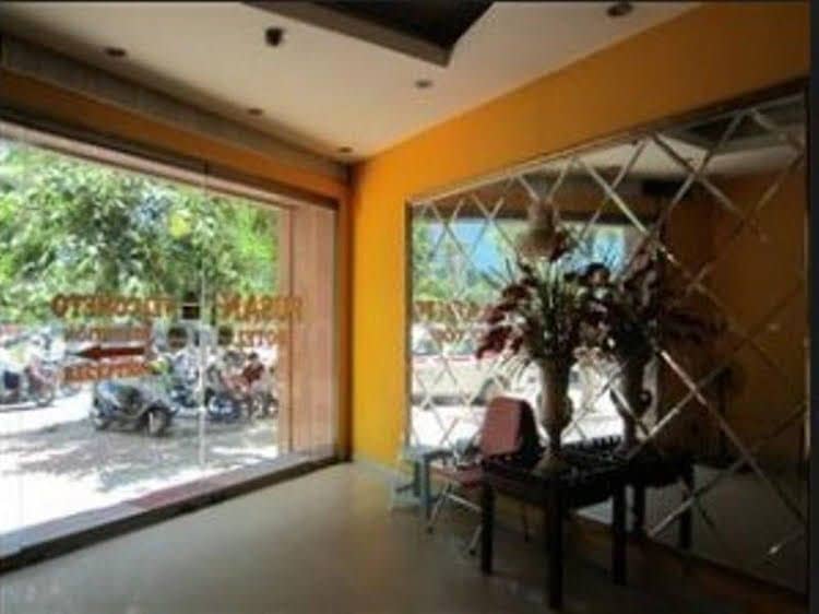 Pusan Hotel - Hoang Minh Giam Pusan Hotel - Hoang Minh Giam