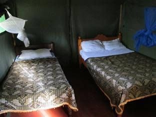 Rhino Tourist Camp3
