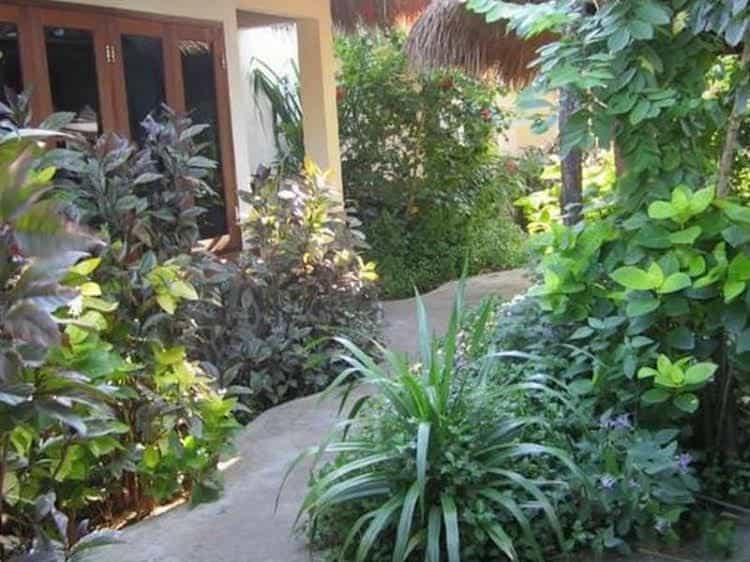 Corner Hideaway Bungalows Corner Hideaway Bungalows