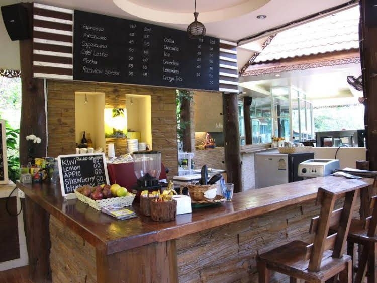 The Road View Hotel0