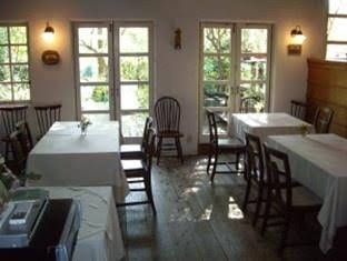 Auberge Moustache0