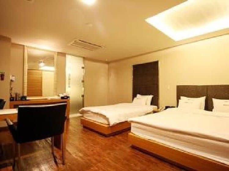 Simple Life Hotel Simple Life Hotel