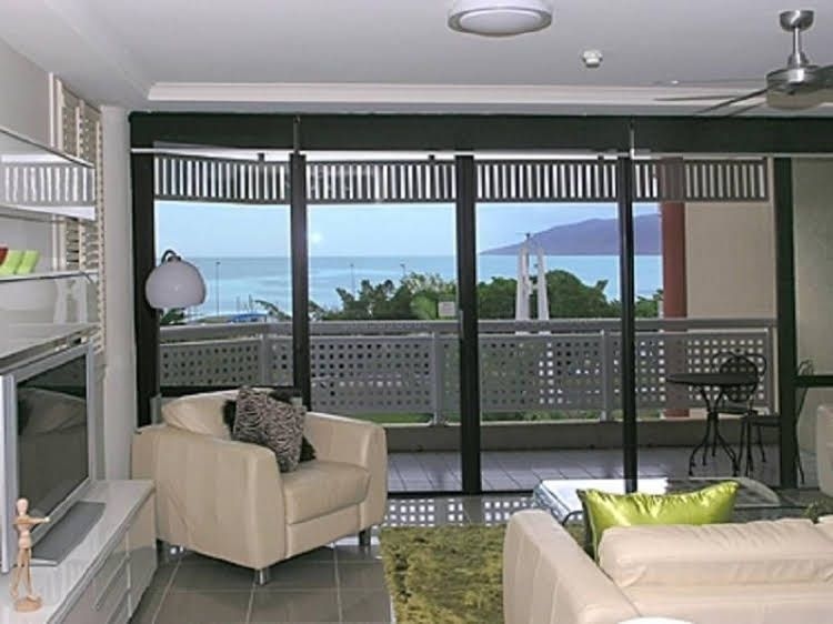 The Boutique Collection - North Shore Towers - Luxury Private Apartments3